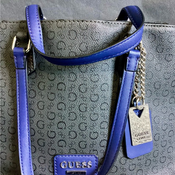 Guess Satchel Handbag - Picture 2 of 4